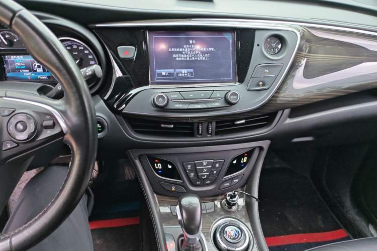 Used Buick Envision 2019 20T Two-Wheel Drive Elite Version China V Standard Audio And AC Panel
