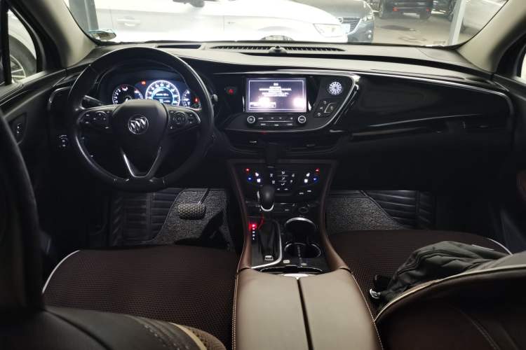 Used Buick Envision 2019 28T 4x4 Luxury Model China VI Standard Center Console