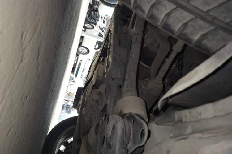 Used Buick Envision 2019 28T 4x4 Luxury Model China VI Standard Chassis Front Left