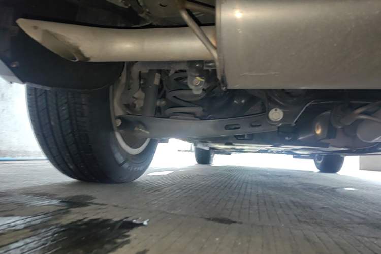 Used Buick Envision 2019 20T Two-Wheel Drive Luxury Version China VI Standard Chassis Rear Left