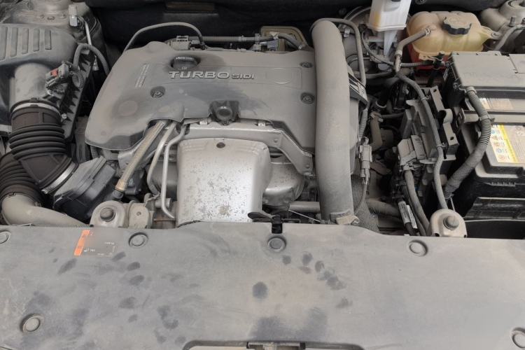 Used Buick Envision 2019 28T Four-Wheel Drive Elite Version China VI Standard Engine Bay