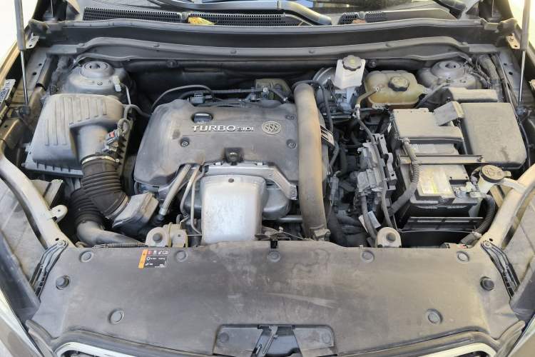 Used Buick Envision 2019 28T Four-Wheel Drive Elite Version China VI Standard Engine Bay