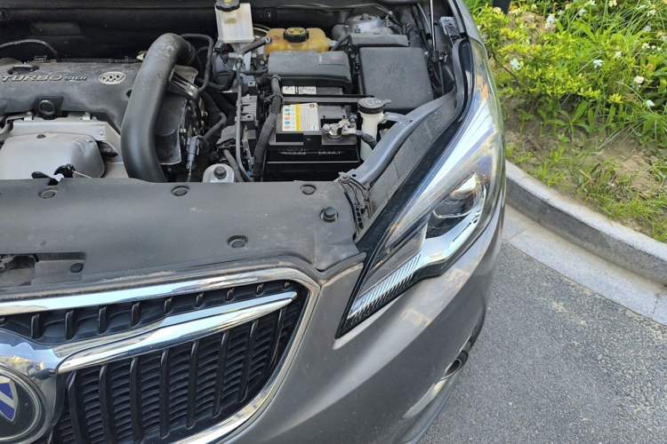 Used Buick Envision 2019 28T Four-Wheel Drive Luxury Version China V Standard Engine Bay Left