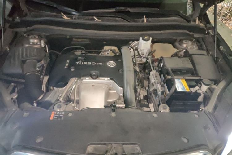 Used Buick Envision 2019 28T Four-Wheel Drive Luxury Version China V Standard Engine Bay