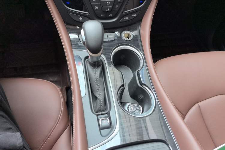 Used Buick Envision 2019 28T Four-Wheel Drive Elite Version China VI Standard Gear Lever