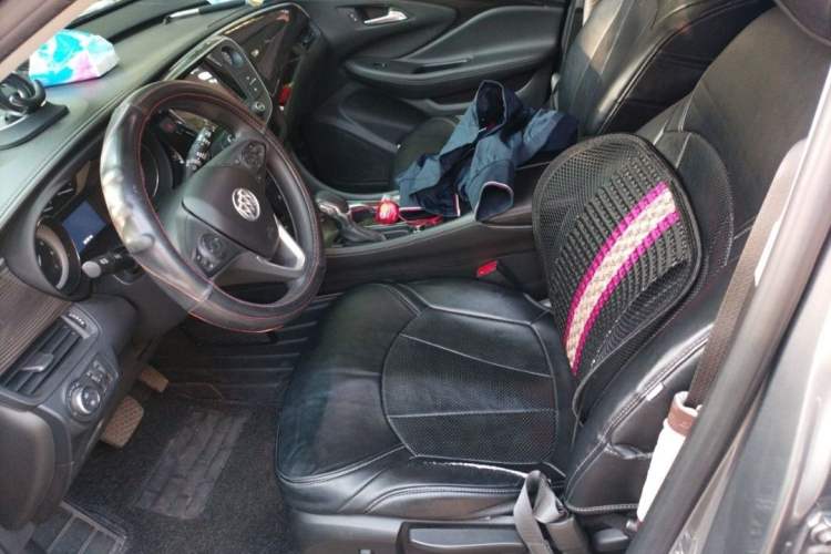 Used Buick Envision 2019 20T Two-Wheel Drive Leading Version China V Standard Interior 1