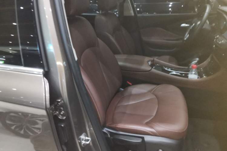 Used Buick Envision 2019 28T Four-Wheel Drive Elite Version China VI Standard Right Front Seat
