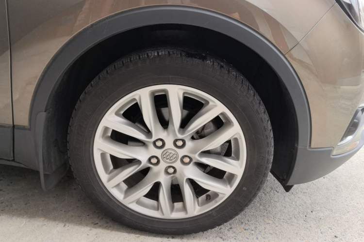 Used Buick Envision 2019 28T Four-Wheel Drive Elite Version China VI Standard Right Front Wheel Hub