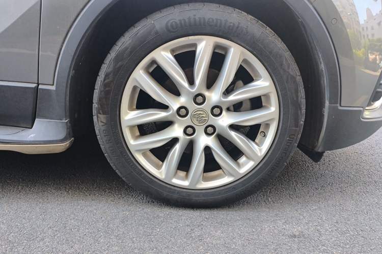 Used Buick Envision 2019 28T Four-Wheel Drive Luxury Version China V Standard Right Front Wheel Hub