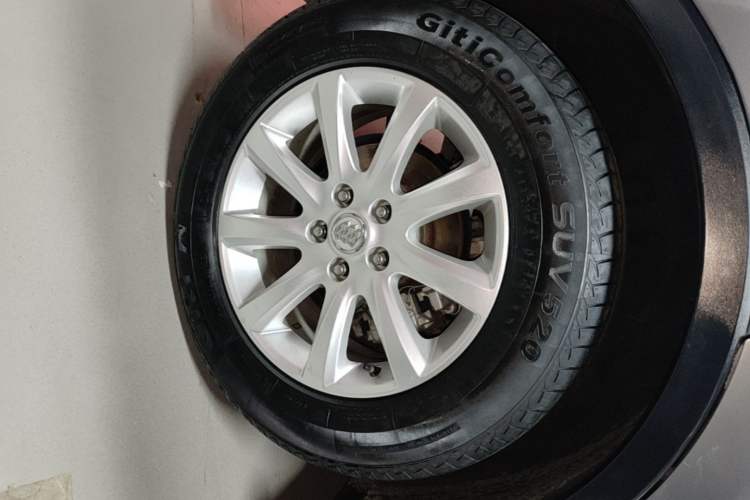 Used Buick Envision 2019 20T Two-Wheel Drive Luxury Version China VI Standard Right Rear Wheel Hub