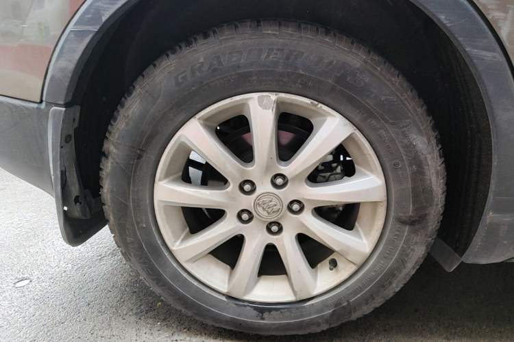 Used Buick Envision 2019 20T Two-Wheel Drive Luxury Version China V Standard Right Rear Wheel Hub