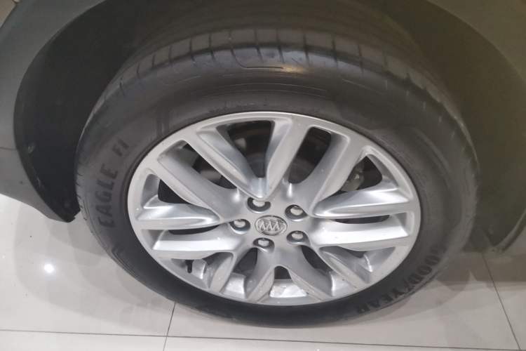 Used Buick Envision 2019 28T Four-Wheel Drive Elite Version China VI Standard Right Rear Wheel Hub