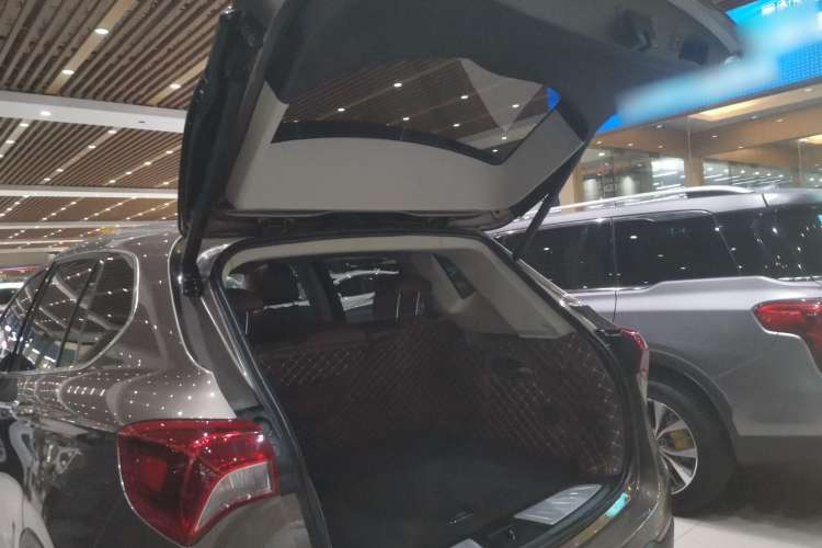 Used Buick Envision 2019 28T Four-Wheel Drive Elite Version China VI Standard Trunk