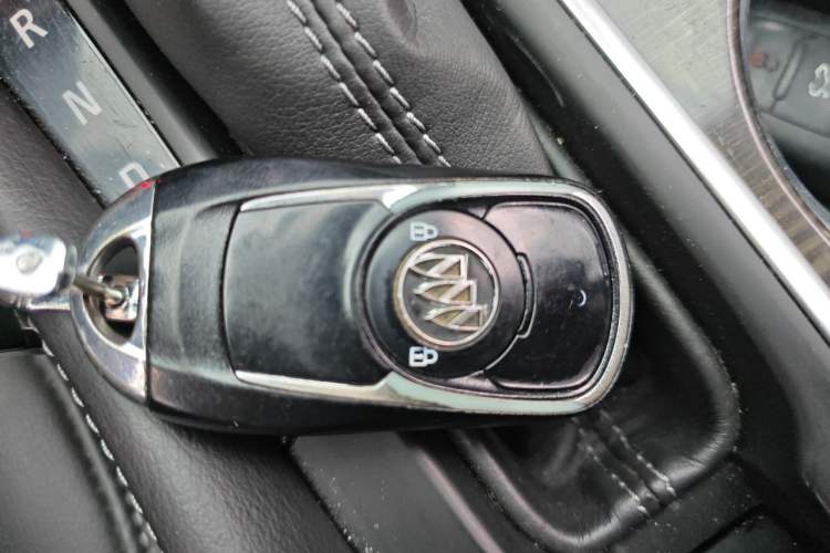 Used Buick Envision 2019 20T Two-Wheel Drive Elite Version China V Standard Vehicle Key