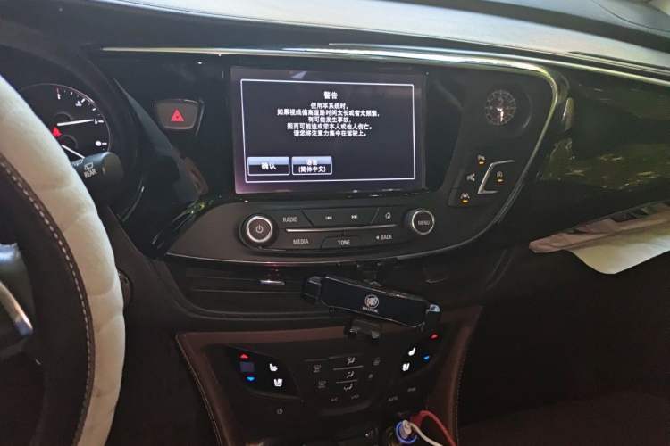 Used Buick Envision 2019 28T 4x4 Luxury Model China VI Standard Audio And AC Panel