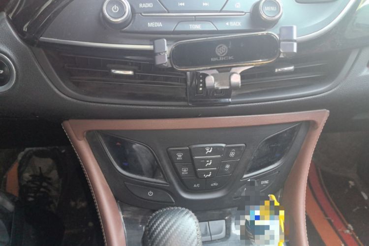 Used Buick Envision 2019 20T Two-Wheel Drive Luxury Version China VI Standard Audio And AC Panel
