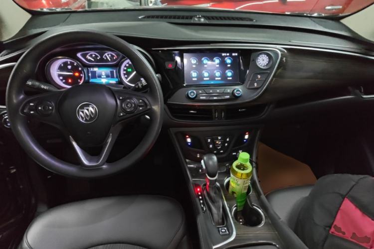 Used Buick Envision 2019 20T Two-Wheel Drive Leading Model China VI Standard Center Console
