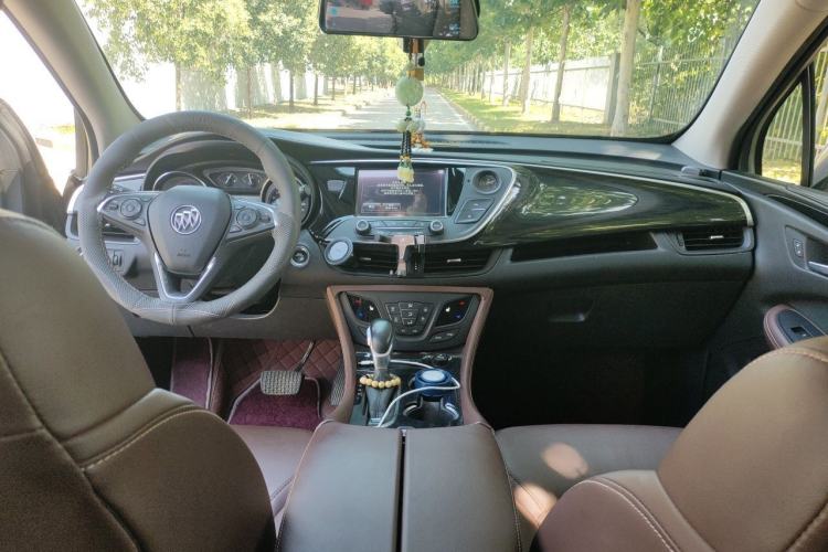 Used Buick Envision 2019 28T Four-Wheel Drive Elite Version China VI Standard Center Console