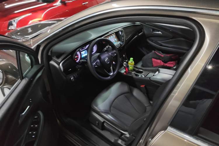 Used Buick Envision 2019 20T Two-Wheel Drive Leading Model China VI Standard Driver Seat