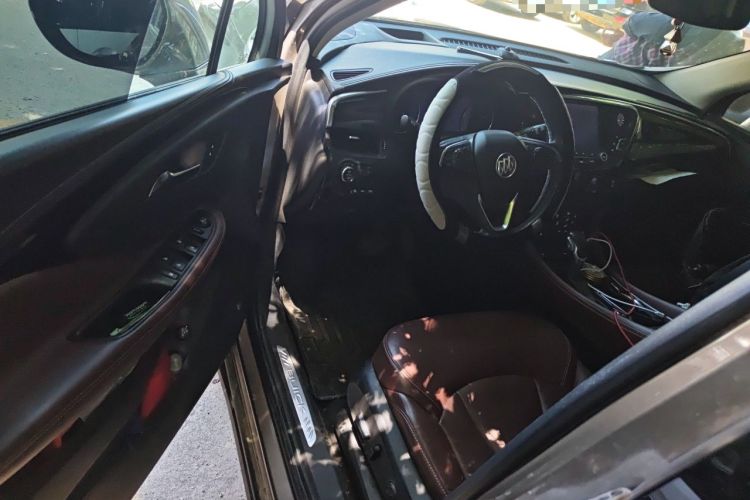 Used Buick Envision 2019 28T 4x4 Luxury Model China VI Standard Driver Seat
