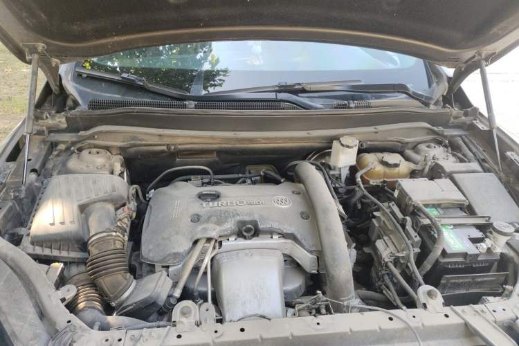 Used Buick Envision 2019 28T Four-Wheel Drive Elite Version China VI Standard Engine Bay