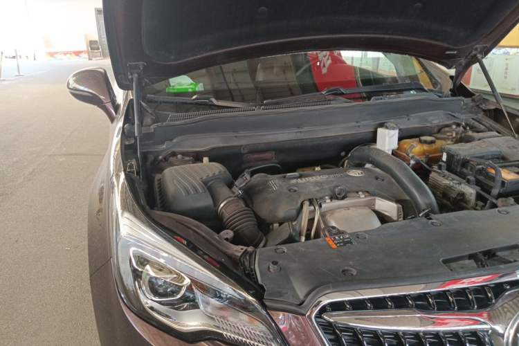 Used Buick Envision 2019 28T Four-Wheel Drive Luxury Version China V Standard Engine Bay Right