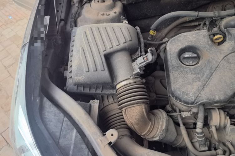 Used Buick Envision 2019 20T Two-Wheel Drive Luxury Version China VI Standard Engine Bay Right