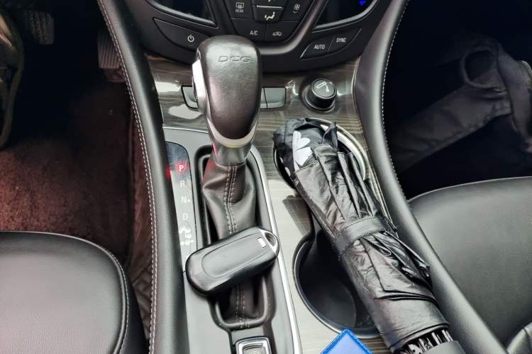 Used Buick Envision 2019 20T Two-Wheel Drive Elite Version China V Standard Gear Lever