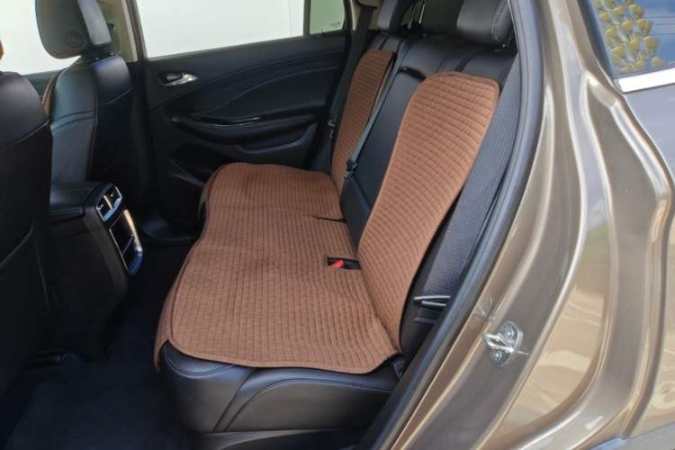 Used Buick Envision 2019 20T Two-Wheel Drive Leading Version China V Standard Left Rear Seat