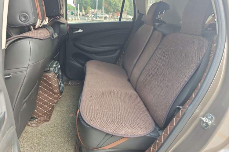 Used Buick Envision 2019 20T Two-Wheel Drive Leading Version China V Standard Left Rear Seat