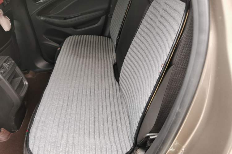 Used Buick Envision 2019 20T Two-Wheel Drive Leading Version China V Standard Left Rear Seat