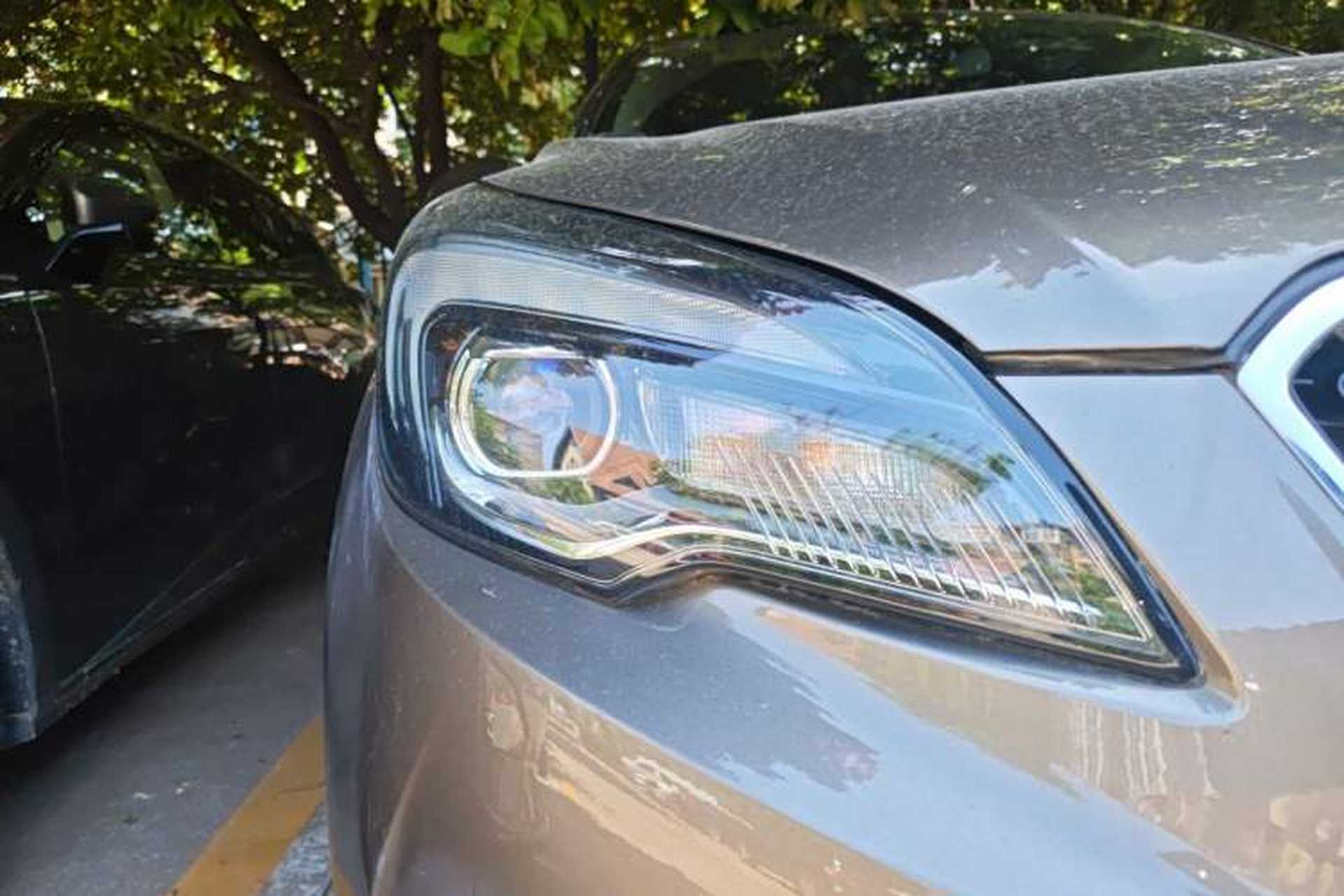 Used Buick Envision 2019 28T 4x4 Luxury Model China VI Standard Right Front Headlight