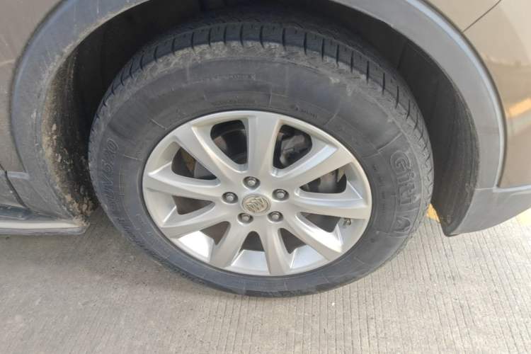 Used Buick Envision 2019 20T Two-Wheel Drive Leading Version China V Standard Right Front Wheel Hub