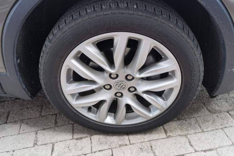 Used Buick Envision 2019 28T Four-Wheel Drive Elite Version China VI Standard Right Front Wheel Hub