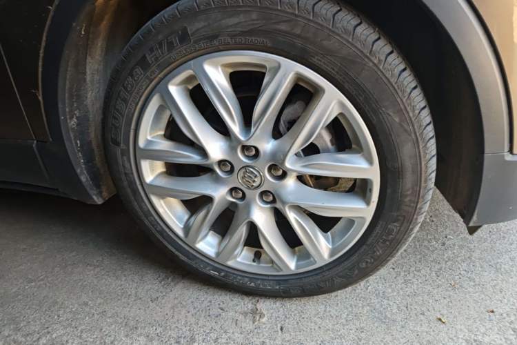 Used Buick Envision 2019 28T 4x4 Luxury Model China VI Standard Right Front Wheel Hub