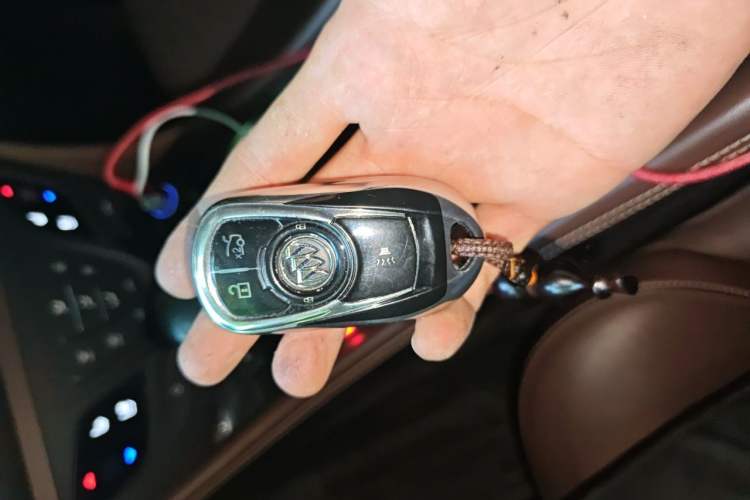 Used Buick Envision 2019 28T 4x4 Luxury Model China VI Standard Vehicle Key