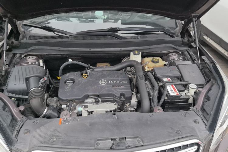Used Buick Envision 2019 20T Two-Wheel Drive Elite Version China VI Standard Engine Bay