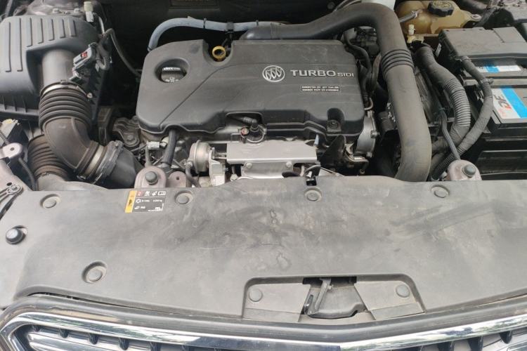 Used Buick Envision 2019 20T Two-Wheel Drive Luxury Version China VI Standard Engine Bay