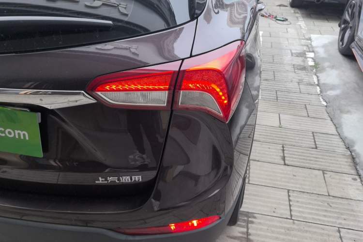 Used Buick Envision 2019 20T Two-Wheel Drive Elite Version China VI Standard Exterior 3