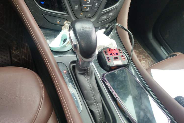 Used Buick Envision 2019 20T Two-Wheel Drive Luxury Version China VI Standard Gear Lever