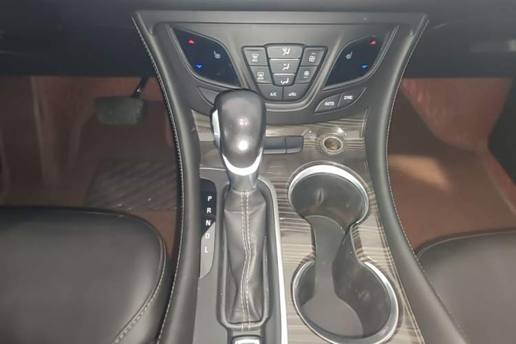 Used Buick Envision 2019 20T Two-Wheel Drive Elite Version China VI Standard Gear Lever