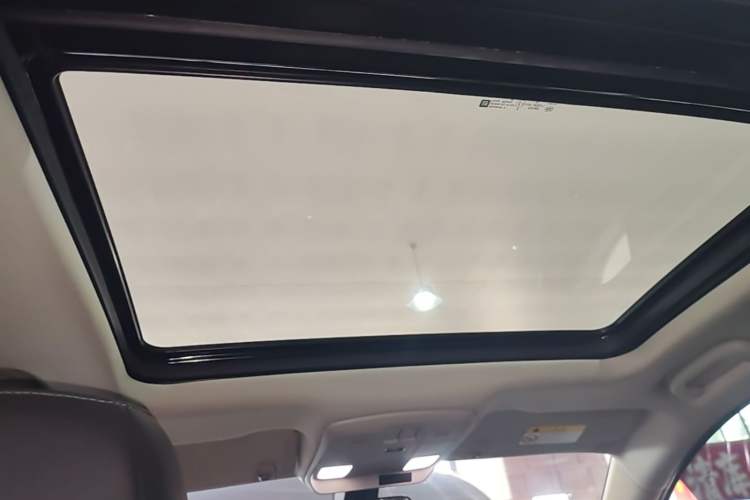 Used Buick Envision 2019 20T Two-Wheel Drive Elite Version China VI Standard Headliner