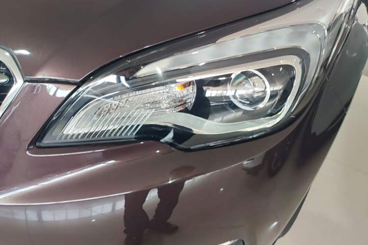 Used Buick Envision 2019 20T Two-Wheel Drive Elite Version China VI Standard Left Front Headlight