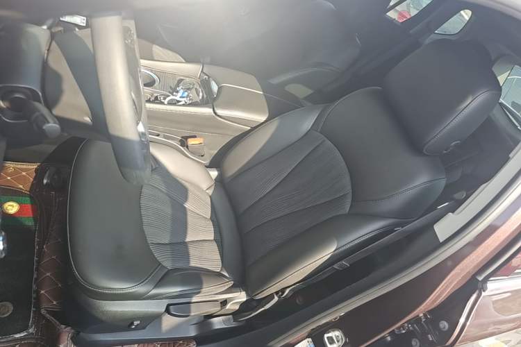 Used Buick Envision 2019 20T Two-Wheel Drive Leading Version China V Standard Left Front Seat