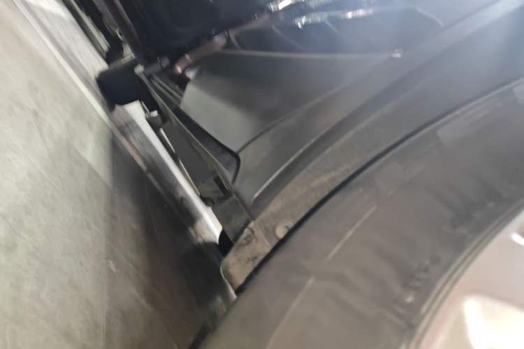 Used Buick Envision 2019 20T Two-Wheel Drive Luxury Version China VI Standard Left Side Sill