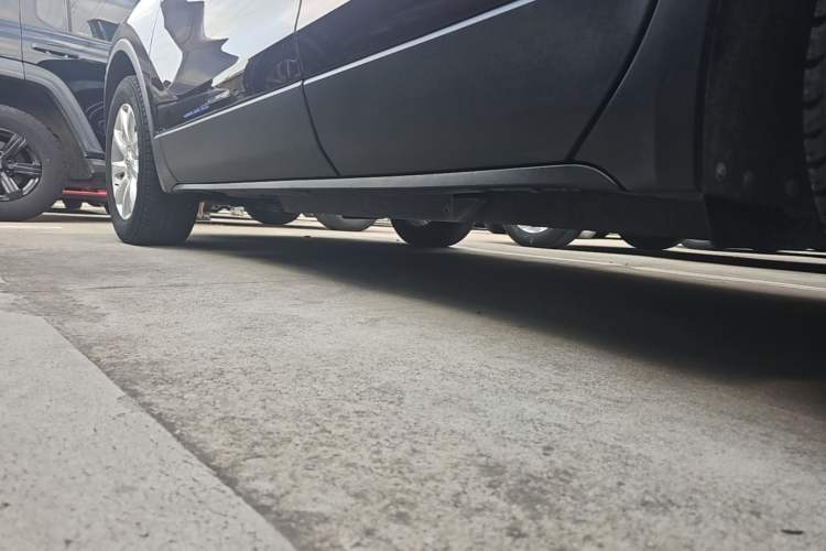 Used Buick Envision 2019 20T Two-Wheel Drive Leading Version China V Standard Left Side Sill