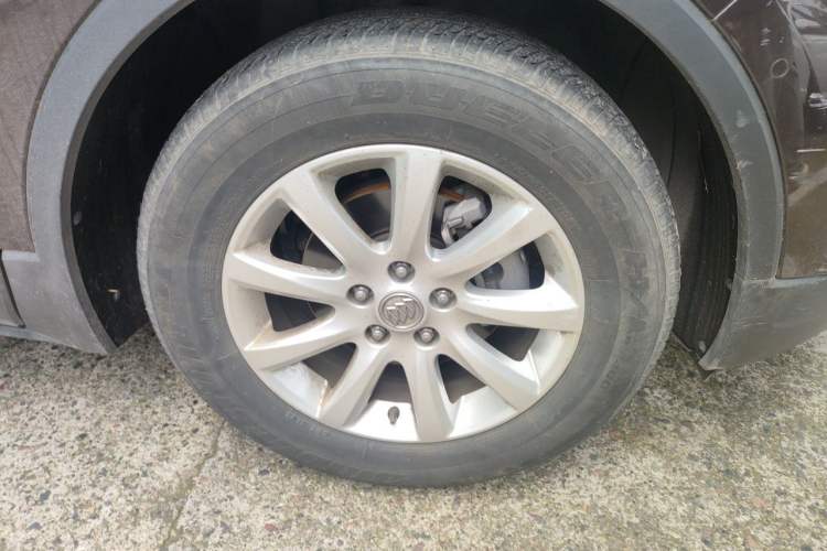 Used Buick Envision 2019 20T Two-Wheel Drive Luxury Version China VI Standard Right Front Wheel Hub