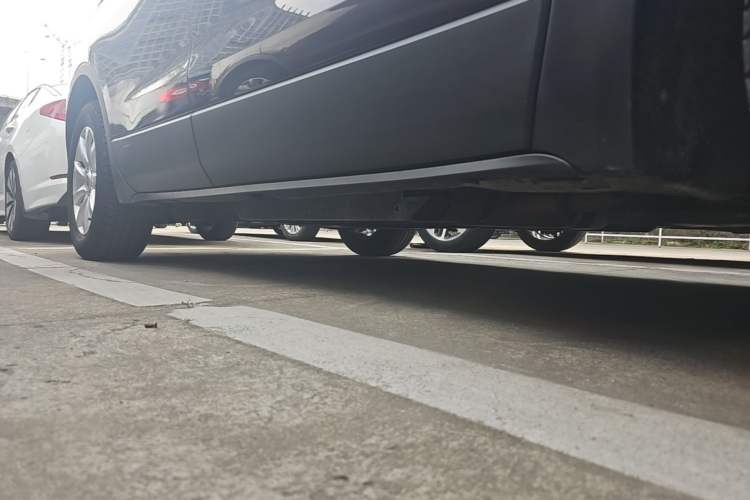 Used Buick Envision 2019 20T Two-Wheel Drive Leading Version China V Standard Right Side Sill