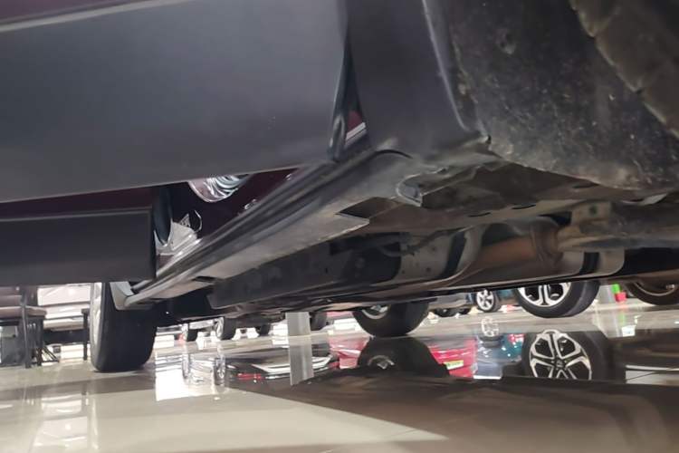 Used Buick Envision 2019 20T Two-Wheel Drive Elite Version China VI Standard Right Side Sill