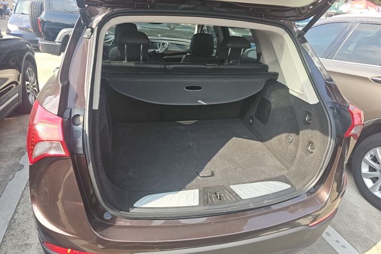 Used Buick Envision 2019 20T Two-Wheel Drive Leading Version China V Standard Trunk